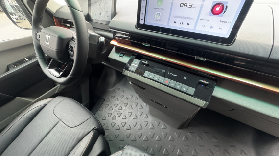 Farizon SV L2H1 83 kWh 270 Graden deuren, Trekhaak