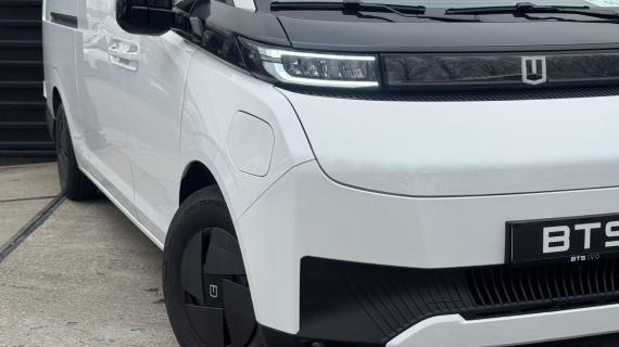 Farizon SV L3H3 106 kWh 270 Graden deuren Trekhaak 220v in laadruimte