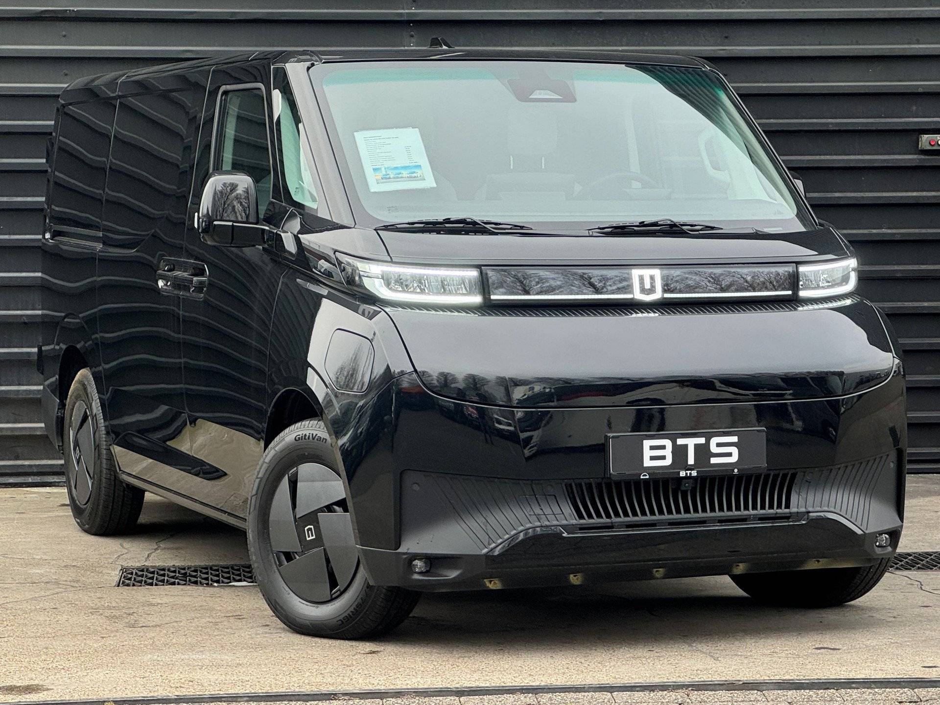 Farizon SV L1H1 83 kWh 270 Graden deuren, Trekhaak